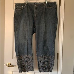 Cropped jeans! Fun details!